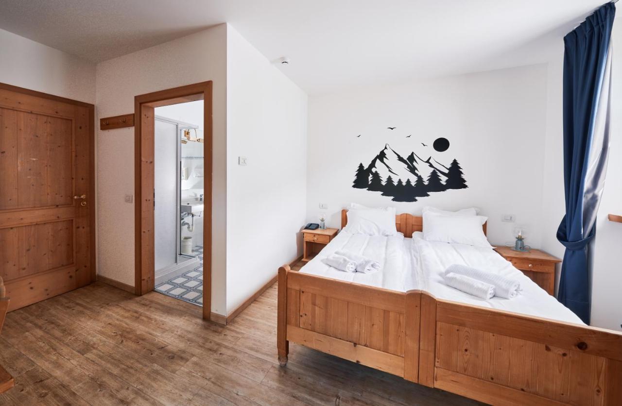 Hotel Bed & Bike Ledro モリーナ・ディ・レードロ エクステリア 写真